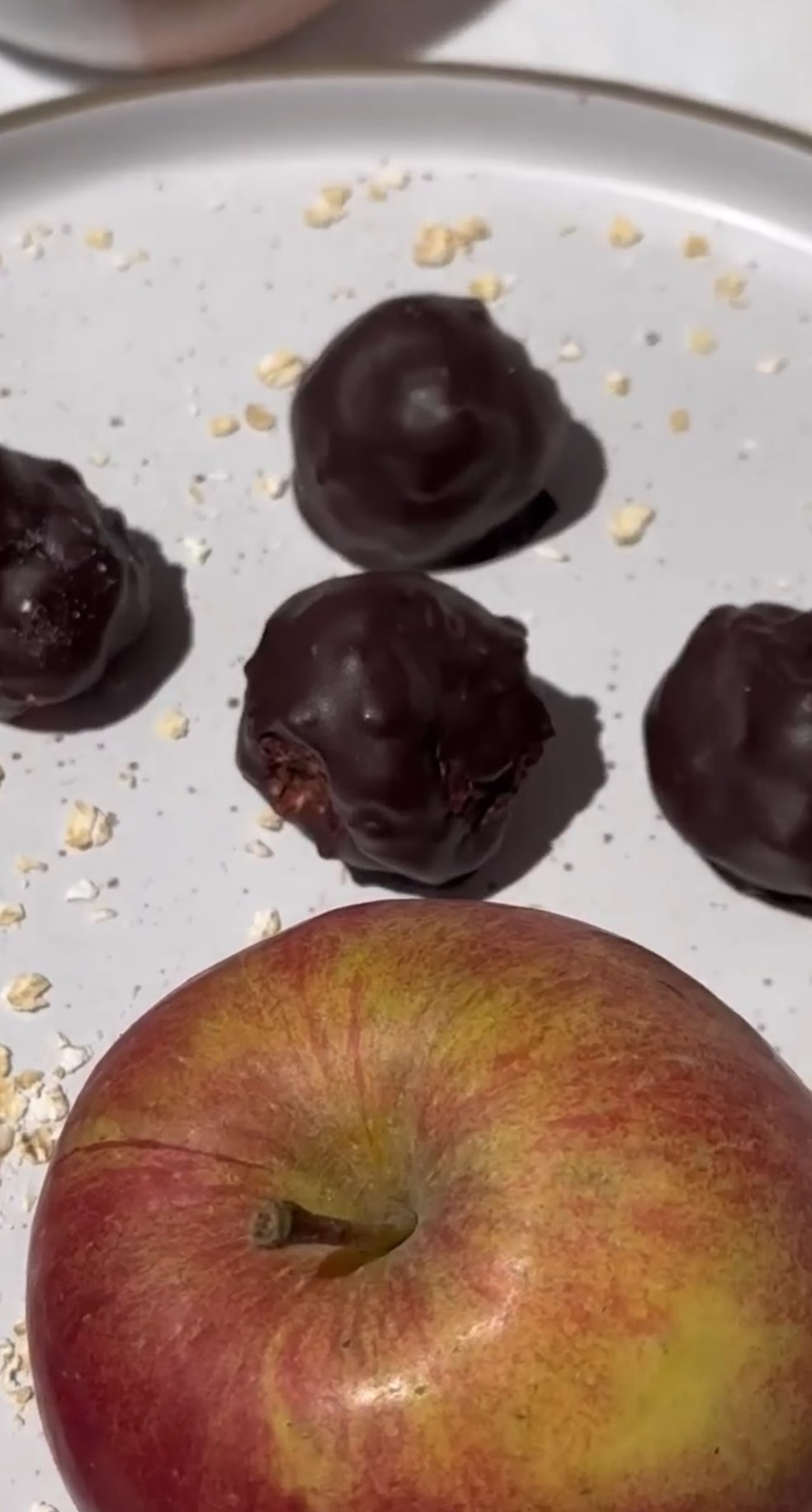 Lila pause energy balls με … μόλις 3 υλικά 